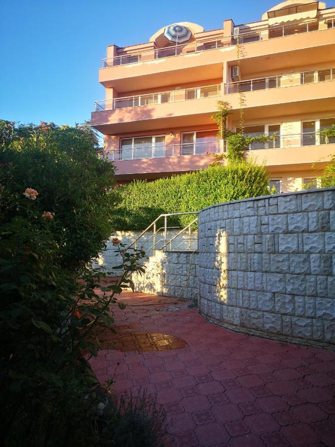 Appartamento Complex Karia III Kavarna Esterno foto