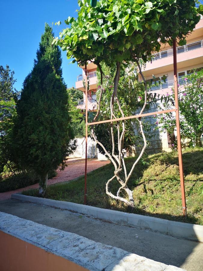 Appartamento Complex Karia III Kavarna Esterno foto