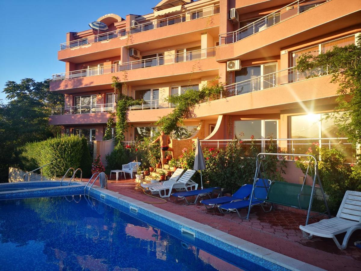 Appartamento Complex Karia III Kavarna Esterno foto
