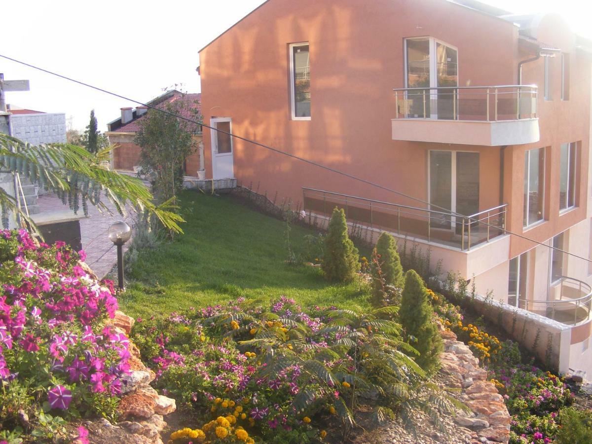 Appartamento Complex Karia III Kavarna Esterno foto