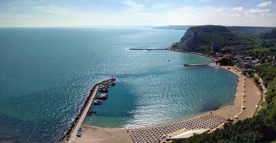 Appartamento Complex Karia III Kavarna Esterno foto
