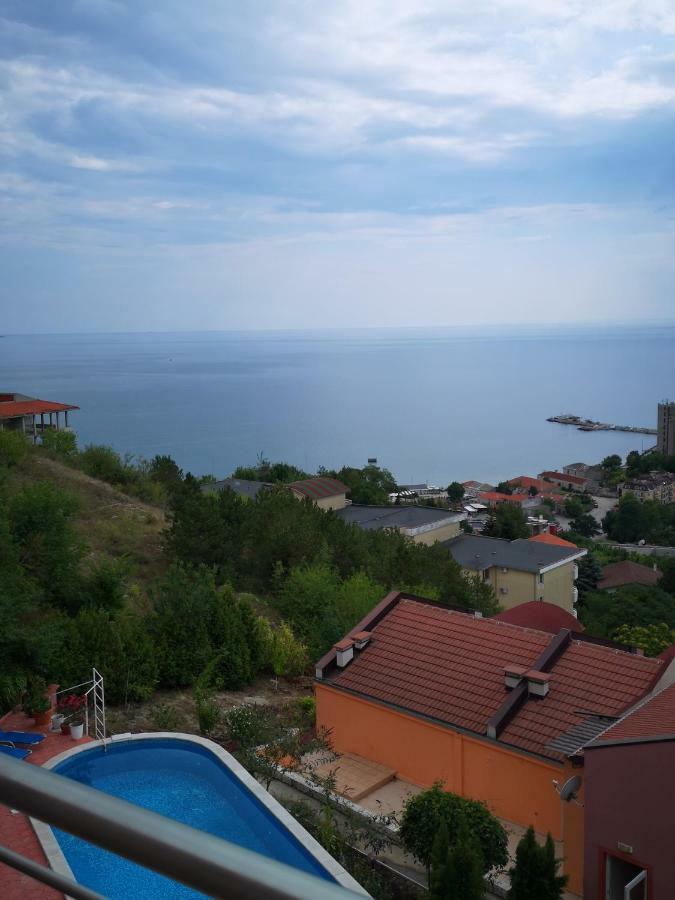 Appartamento Complex Karia III Kavarna Esterno foto